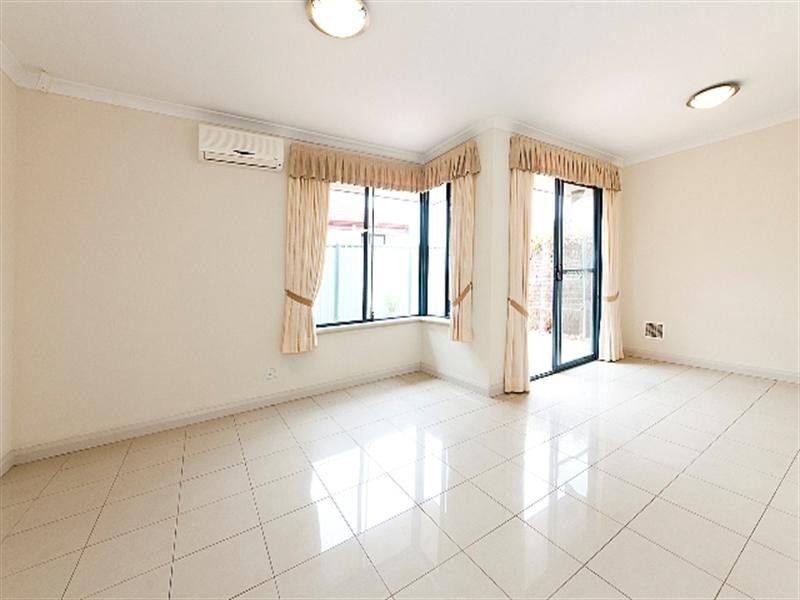 U4, 11 Waterhall Road, South Guildford WA 6055