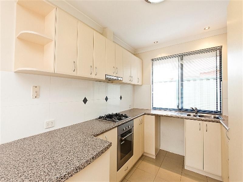 U4, 11 Waterhall Road, South Guildford WA 6055