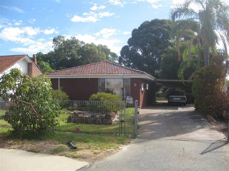 9 Beaconsfield Avenue, Midvale WA 6056