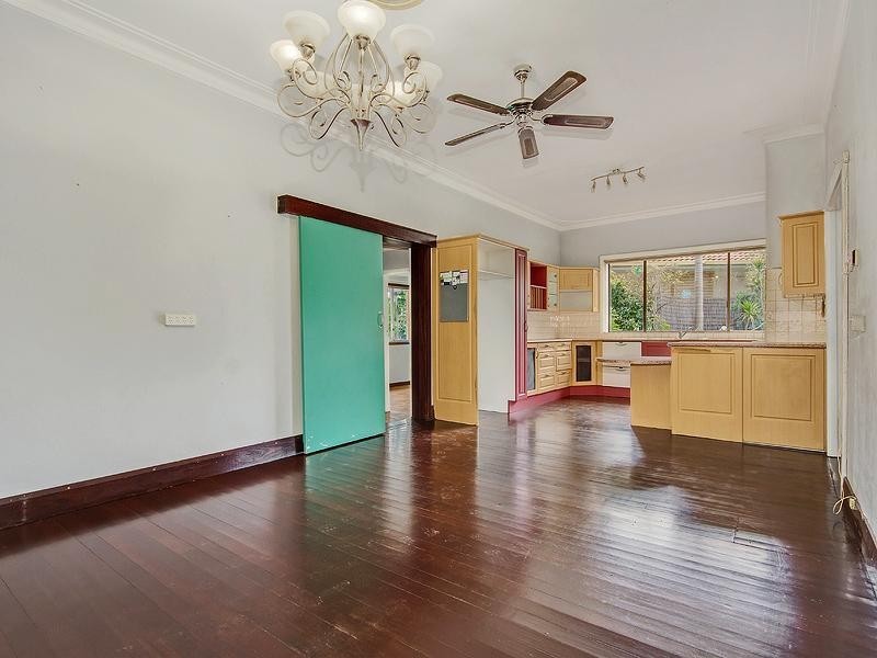 8 Francis Street, Middle Swan WA 6056