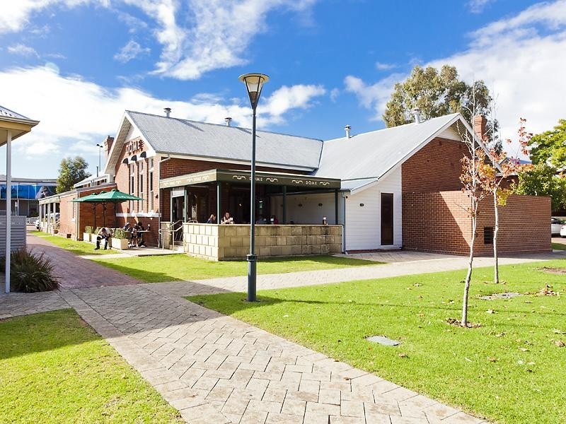 30/42 The Crescent, Midland WA 6056