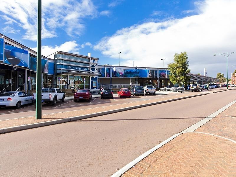 30/42 The Crescent, Midland WA 6056