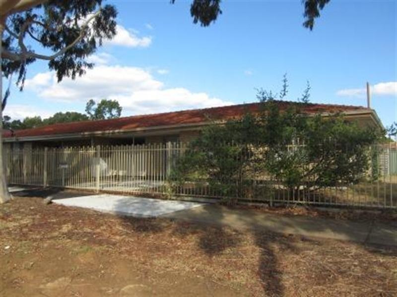 17A CHARLES Street, Midland WA 6056