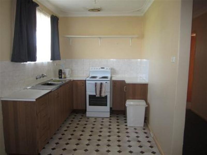 17A CHARLES Street, Midland WA 6056