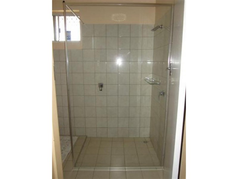 17A CHARLES Street, Midland WA 6056