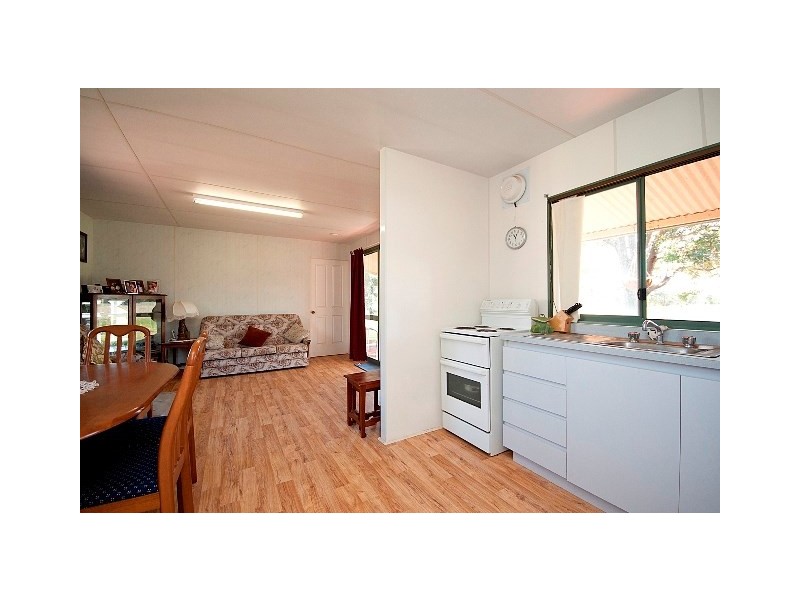 405 Campersic Road, Herne Hill WA 6056