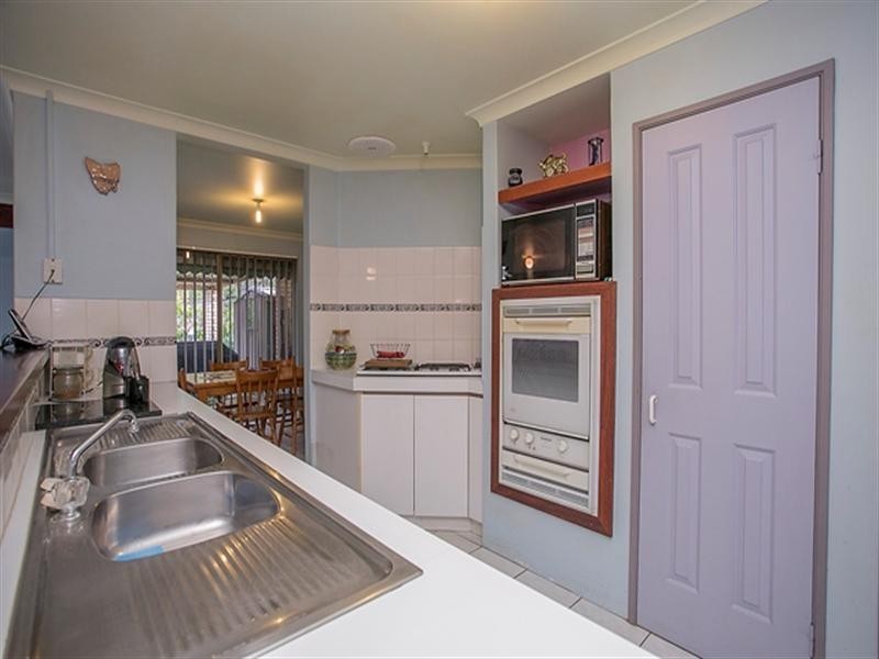 19 Burton Retreat, Stratton WA 6056