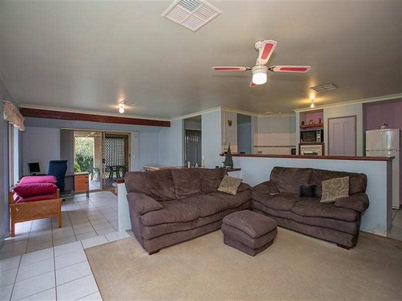 19 Burton Retreat, Stratton WA 6056