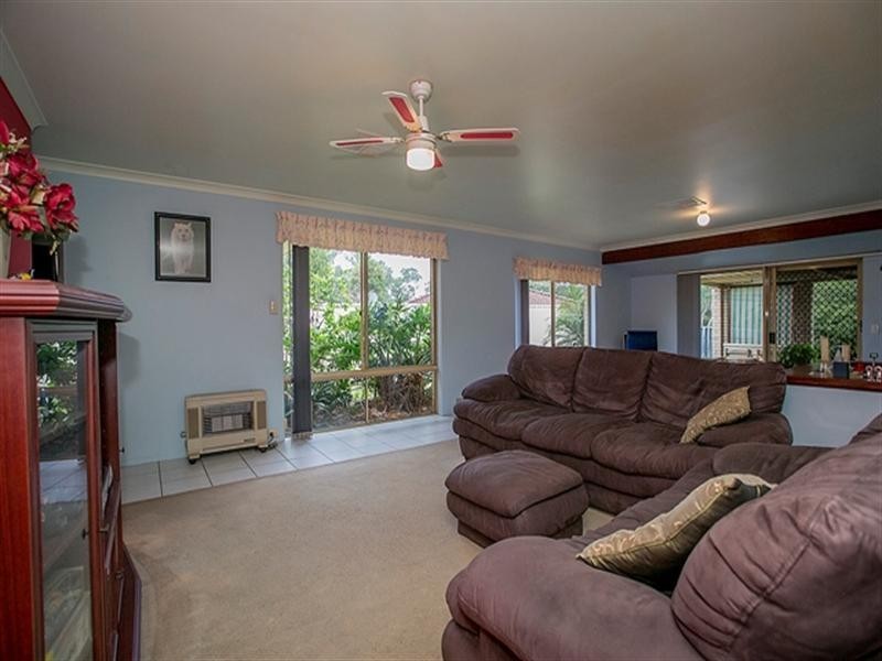 19 Burton Retreat, Stratton WA 6056