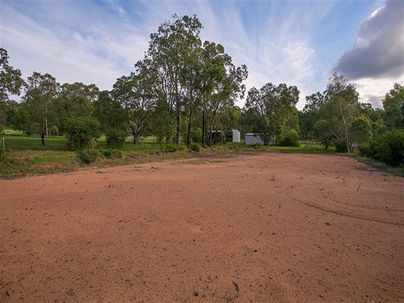 135 Lion Street, Sawyers Valley WA 6074