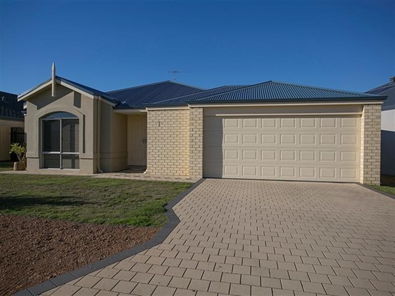 7 Yonga Way, South Guildford WA 6055