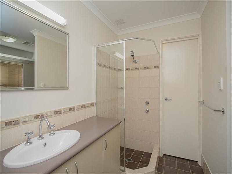 7 Yonga Way, South Guildford WA 6055