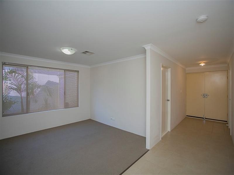 7 Yonga Way, South Guildford WA 6055