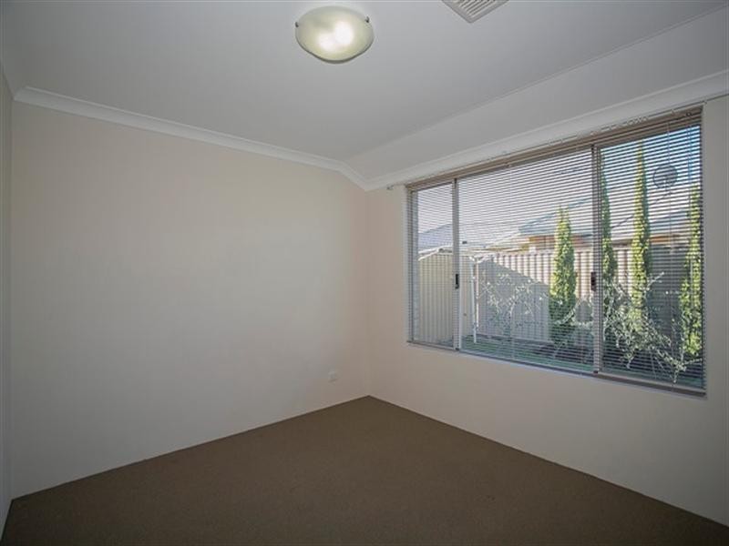 7 Yonga Way, South Guildford WA 6055