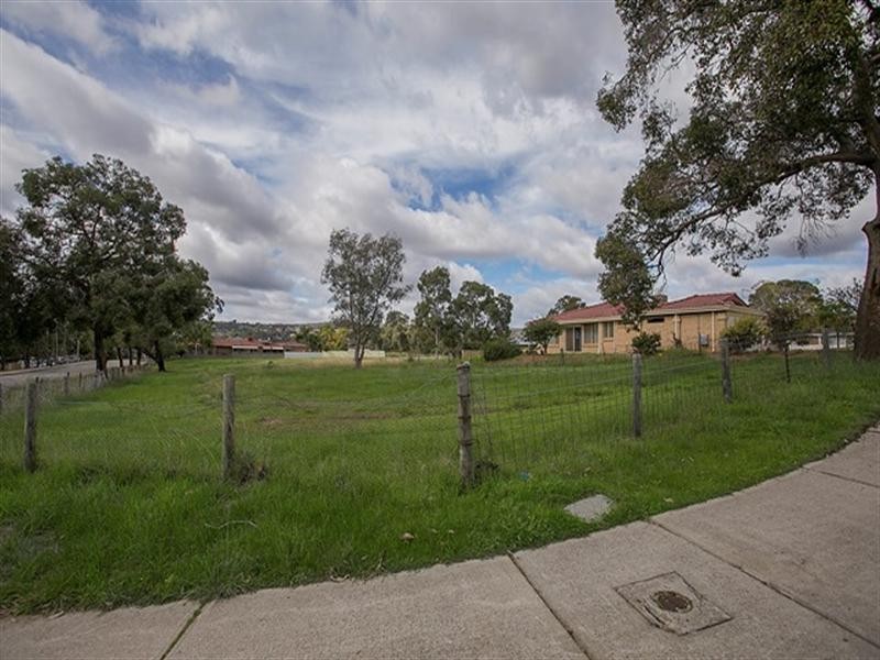 40 Weld Road, Swan View WA 6056