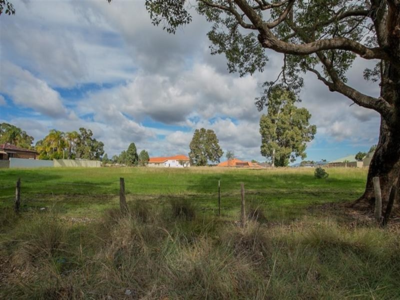 40 Weld Road, Swan View WA 6056