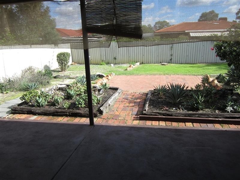 4 Moir Place, Midland WA 6056