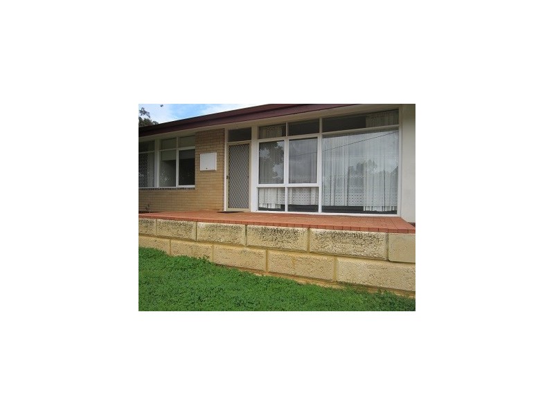 6 Churchill Drive, Swan View WA 6056