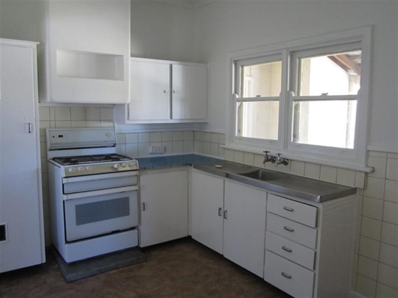 20 Dudley Street, Midland WA 6056