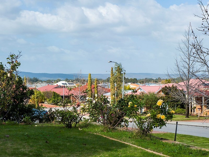 145 Fantail Crescent, Ellenbrook WA 6069