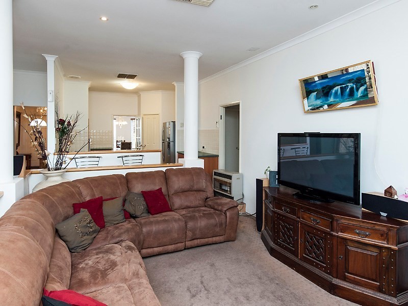 145 Fantail Crescent, Ellenbrook WA 6069