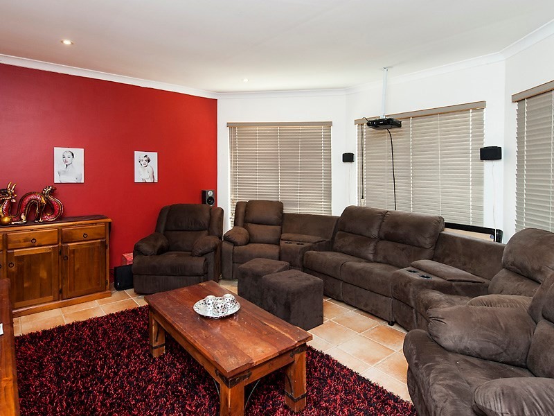 145 Fantail Crescent, Ellenbrook WA 6069