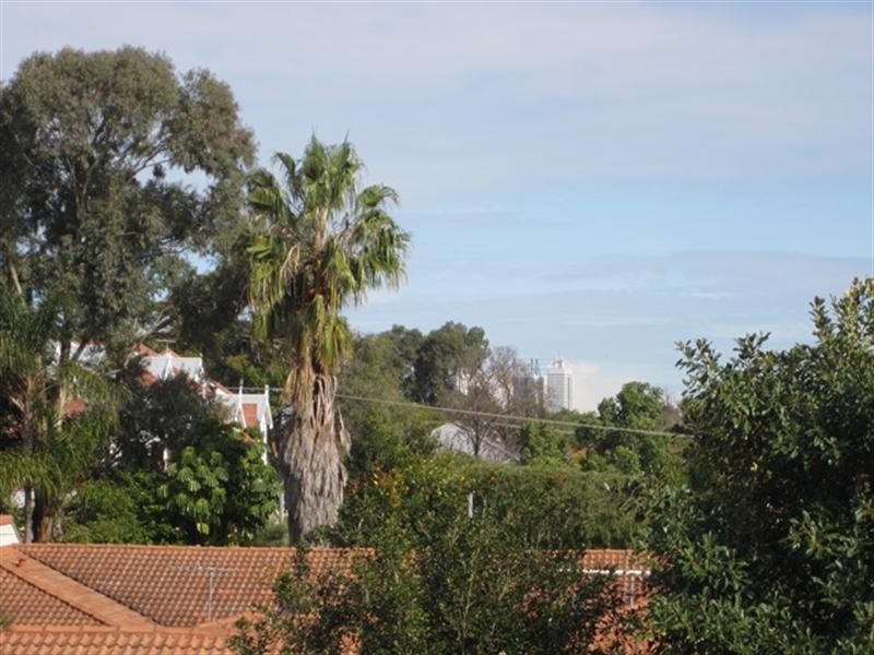 11/57 Tenth Avenue, Inglewood WA 6052