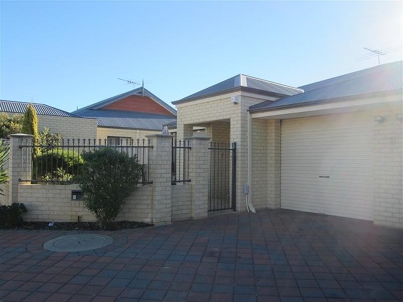 1/3 Sampson Close, Midland WA 6056