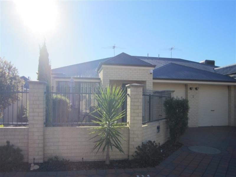 1/3 Sampson Close, Midland WA 6056