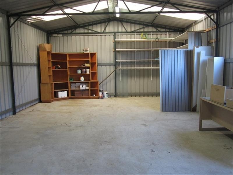 67 Holmes Road, Maida Vale WA 6057