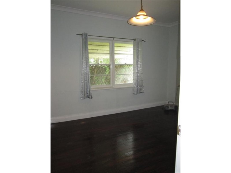 14 Hooley Road, Midvale WA 6056