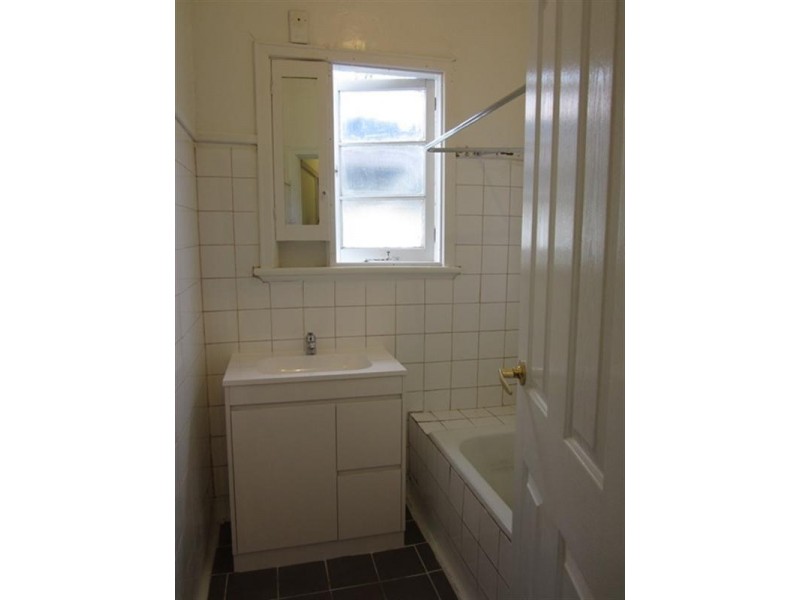 14 Hooley Road, Midvale WA 6056