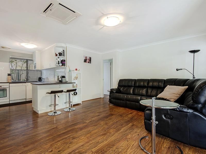 13 Helston Court, Midland WA 6056