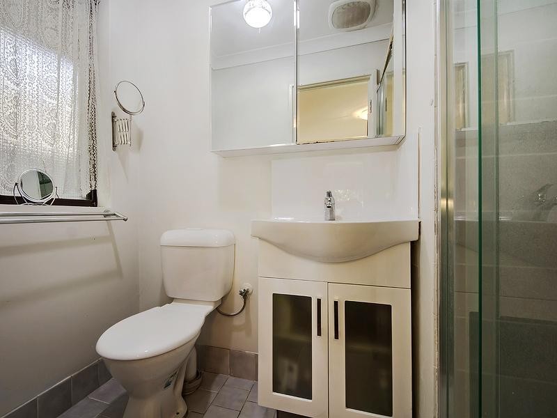 13 Helston Court, Midland WA 6056