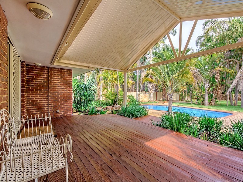 77 Victoria Road, West Swan WA 6055