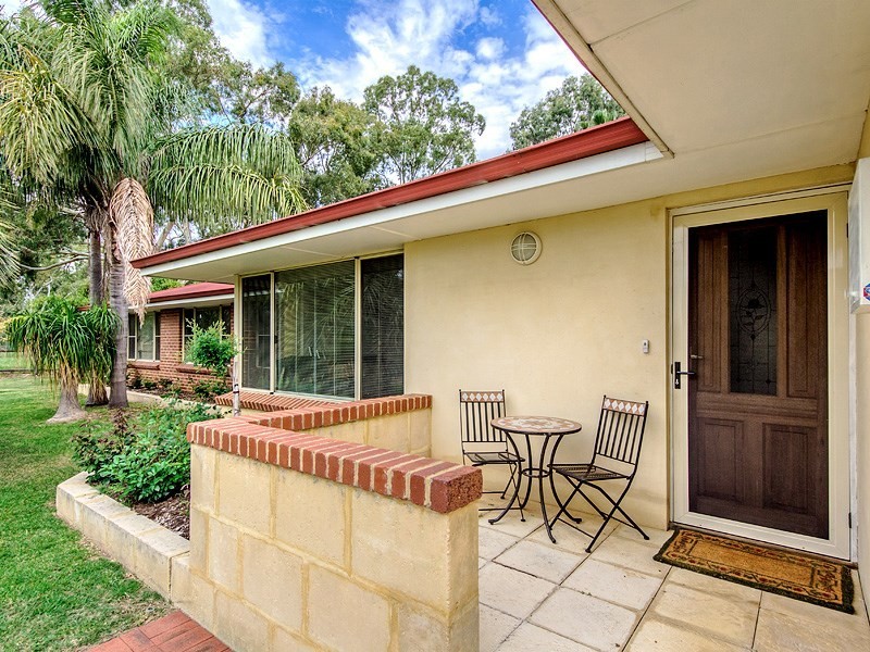 77 Victoria Road, West Swan WA 6055