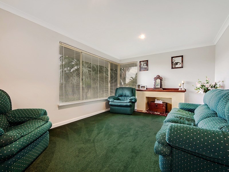 77 Victoria Road, West Swan WA 6055