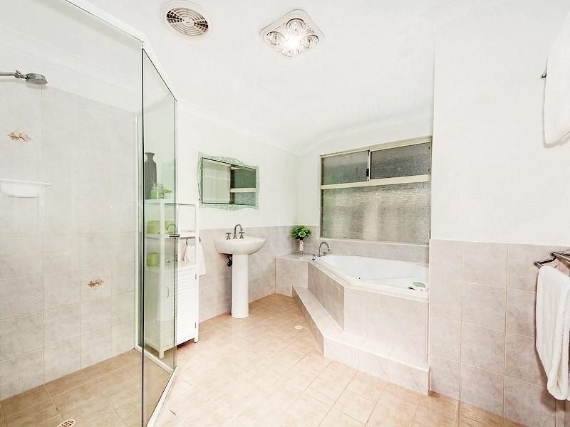 77 Victoria Road, West Swan WA 6055