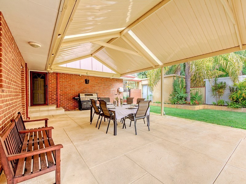 77 Victoria Road, West Swan WA 6055