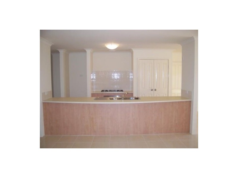 6A Wellaton Street, Midvale WA 6056