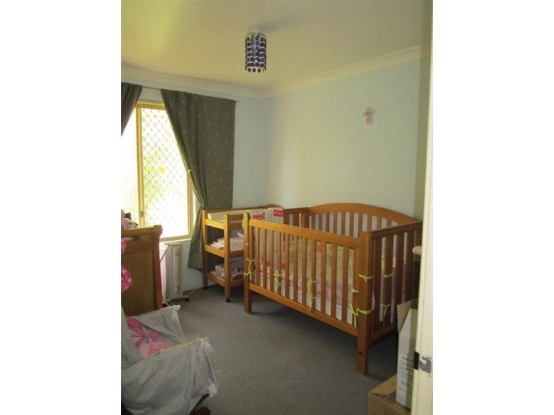 4 Danvers Close, Marangaroo WA 6064