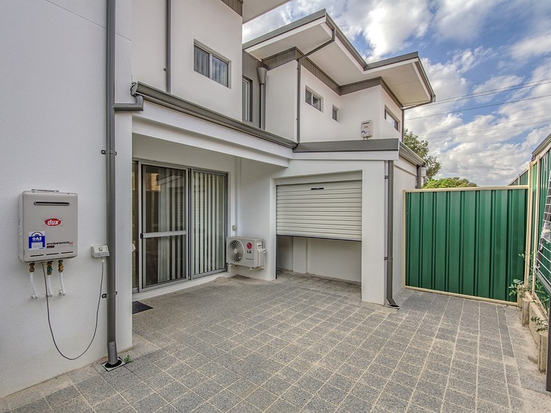 U16/13 Spring Avenue, Midland WA 6056