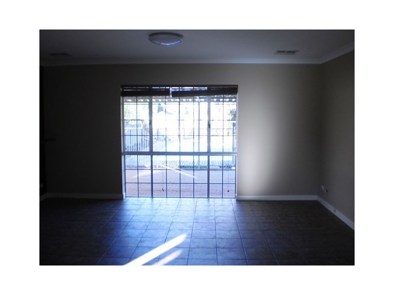 10 Afric Street, Middle Swan WA 6056