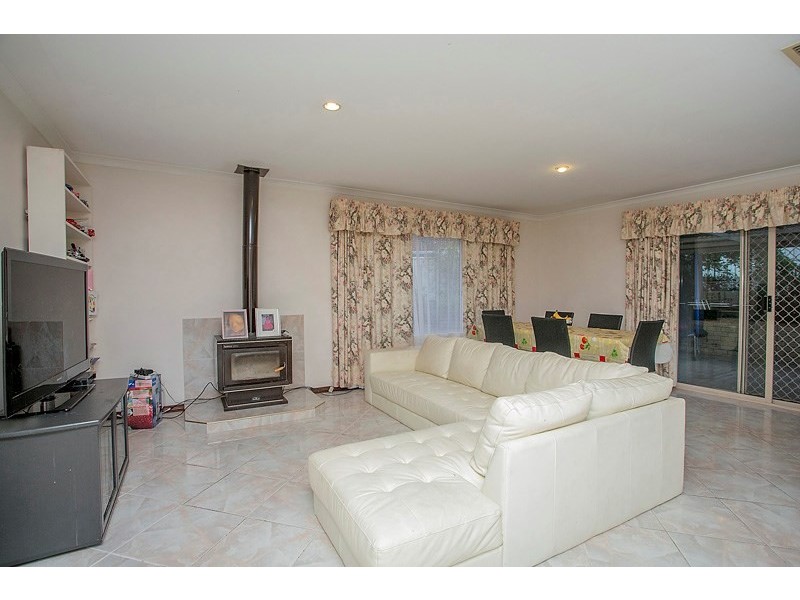 47 Lewis Jones Cross, Stratton WA 6056