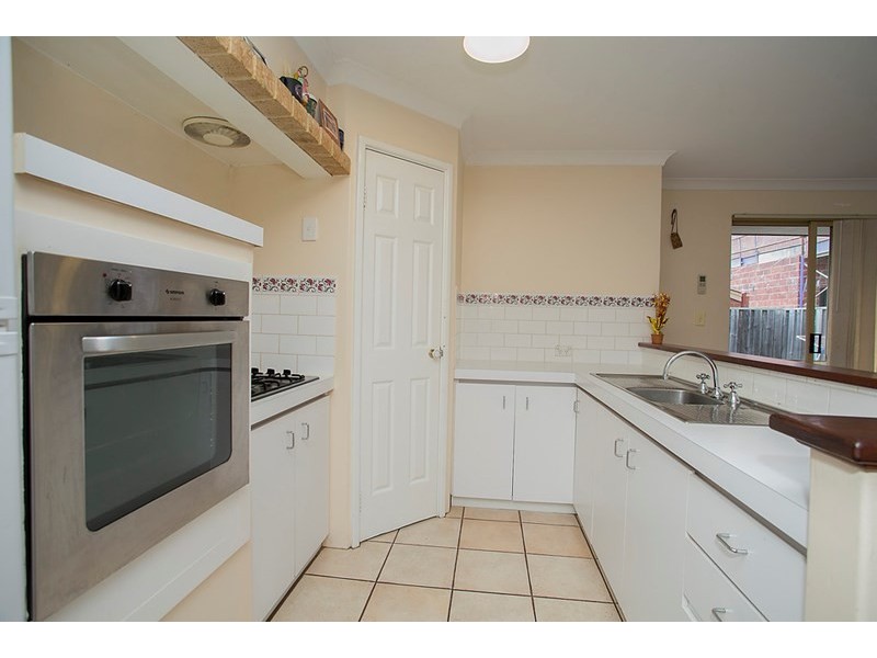 2/49 Mathoura Street, Midland WA 6056