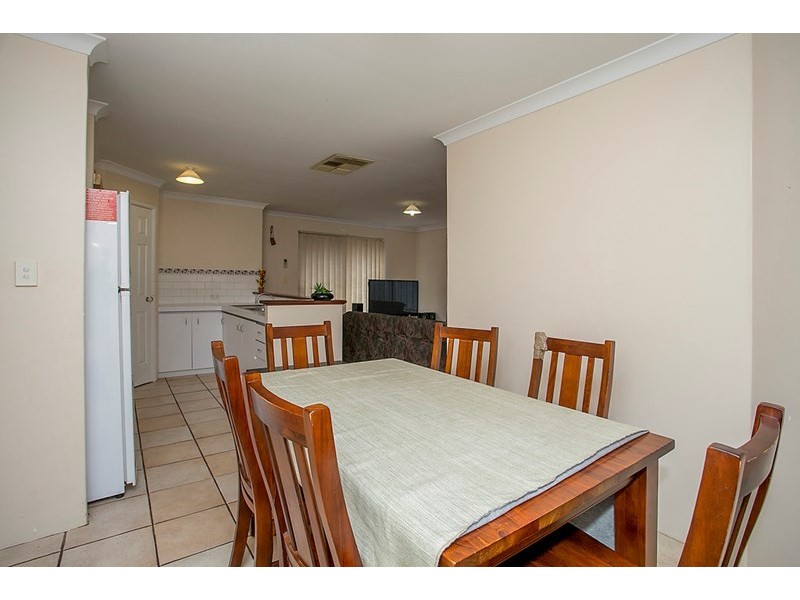 2/49 Mathoura Street, Midland WA 6056