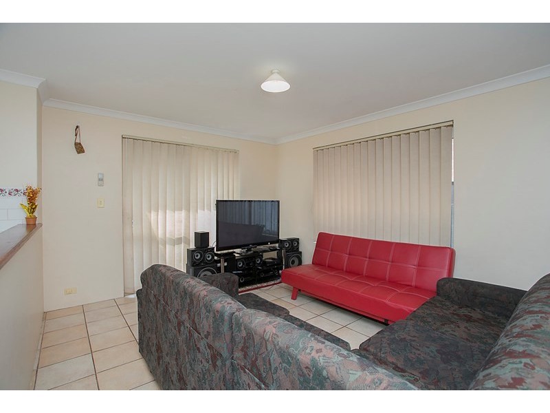 2/49 Mathoura Street, Midland WA 6056