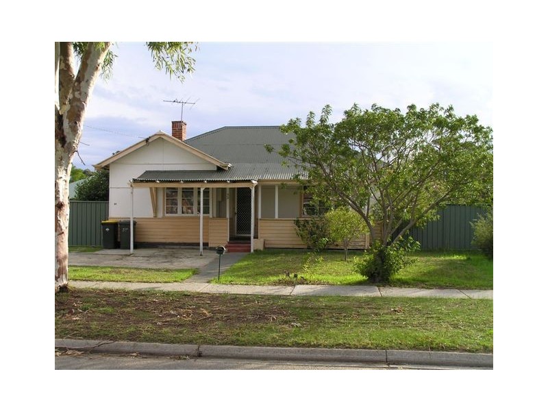 39 Ewart Street, Midvale WA 6056