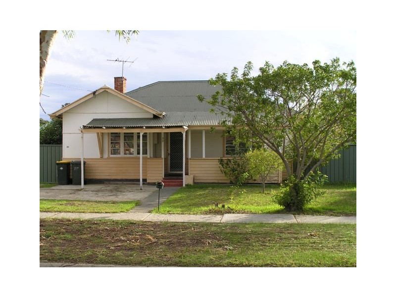 39 Ewart Street, Midvale WA 6056