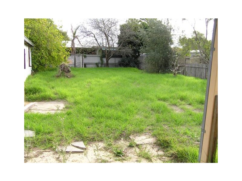 39 Ewart Street, Midvale WA 6056